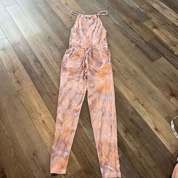 Wildfox Women's Pink and Purple
Jumpsuit size xs - Picture 1 of 8